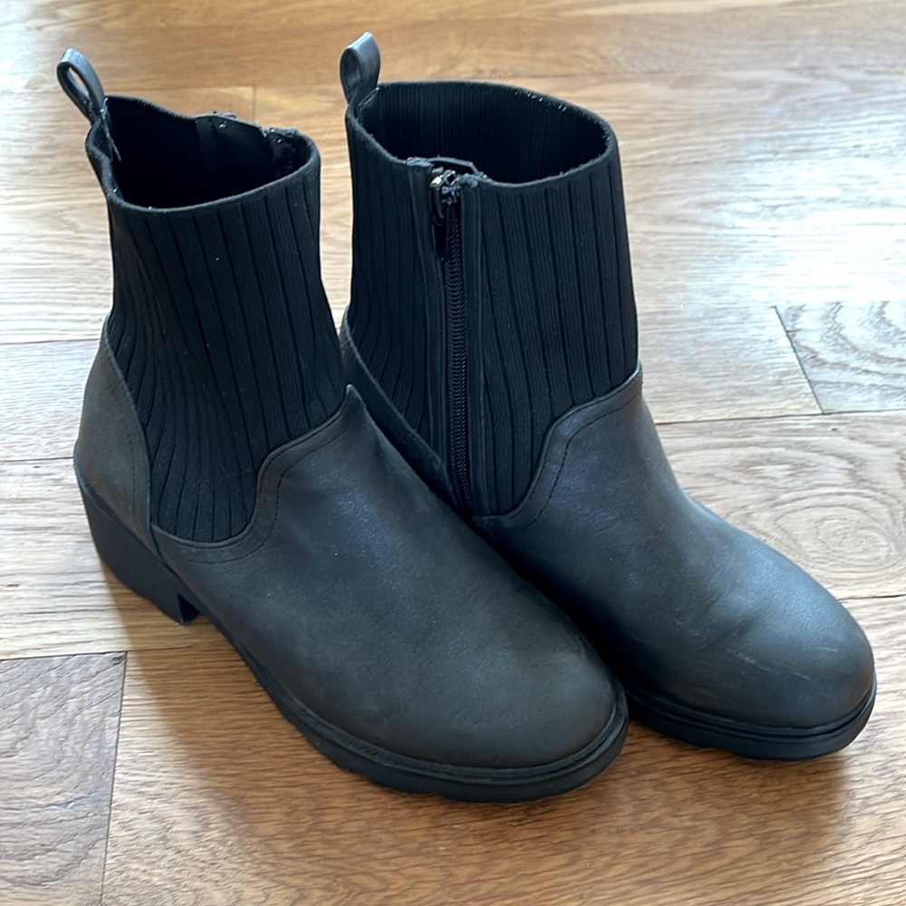 Girl’s Boots